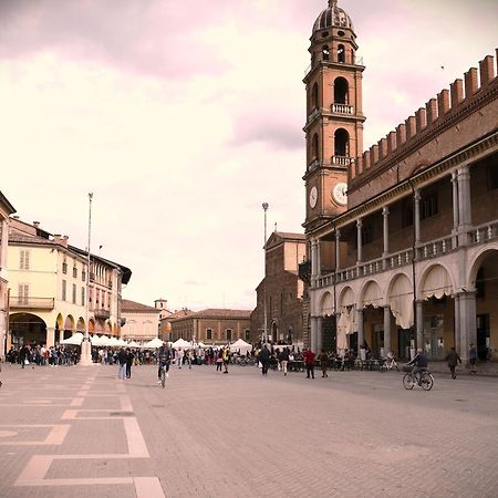 Belle Epoque Bed & Breakfast Faenza Bagian luar foto